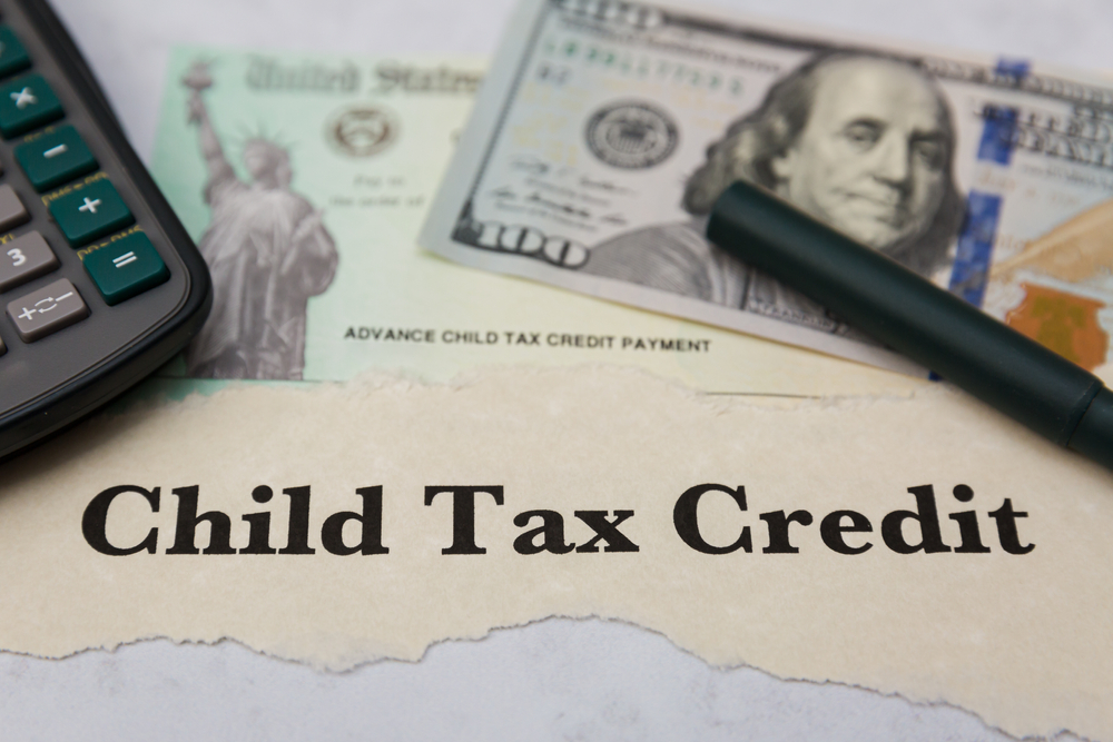Who Can Take the Federal Child Tax Credit When Parents Are Divorced?